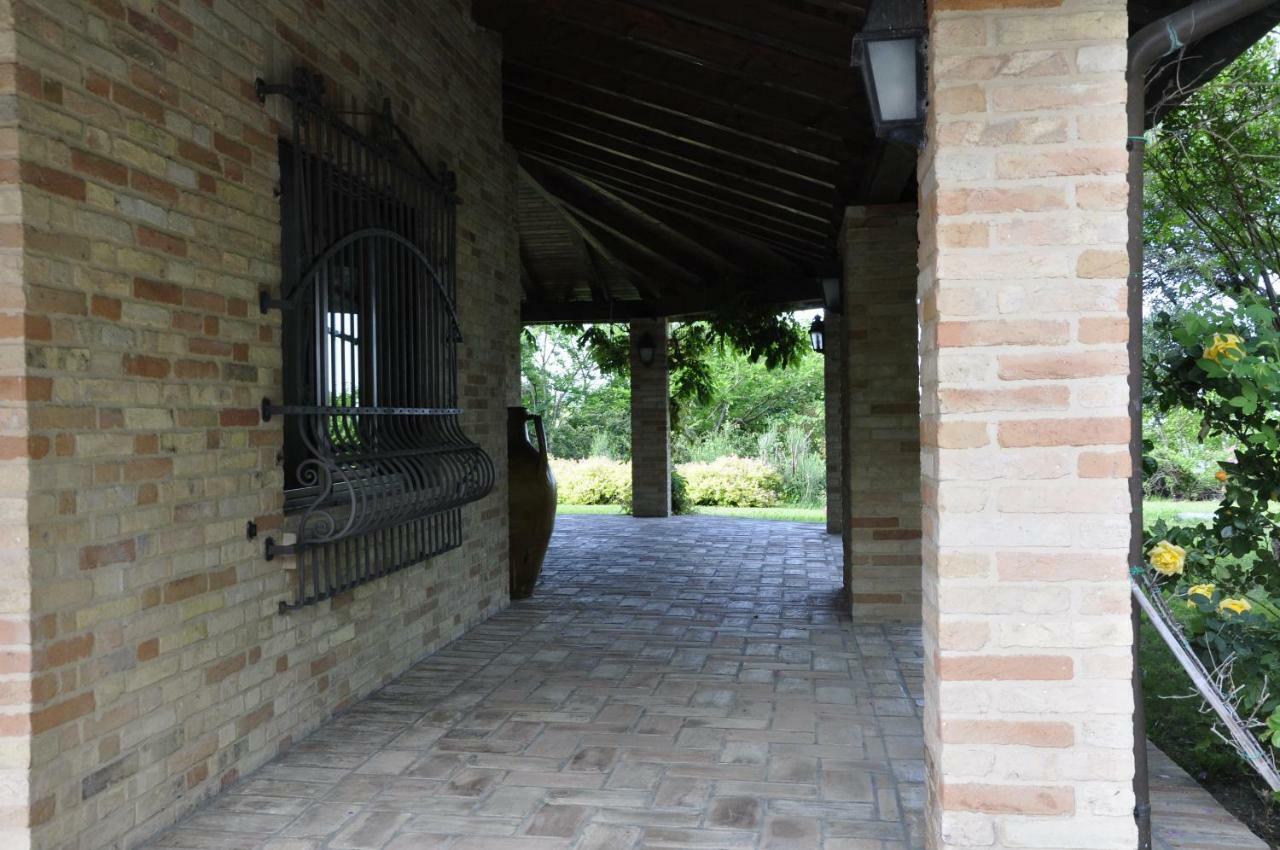 Luci Sui Monti Bed & Breakfast Sarnano Exterior photo